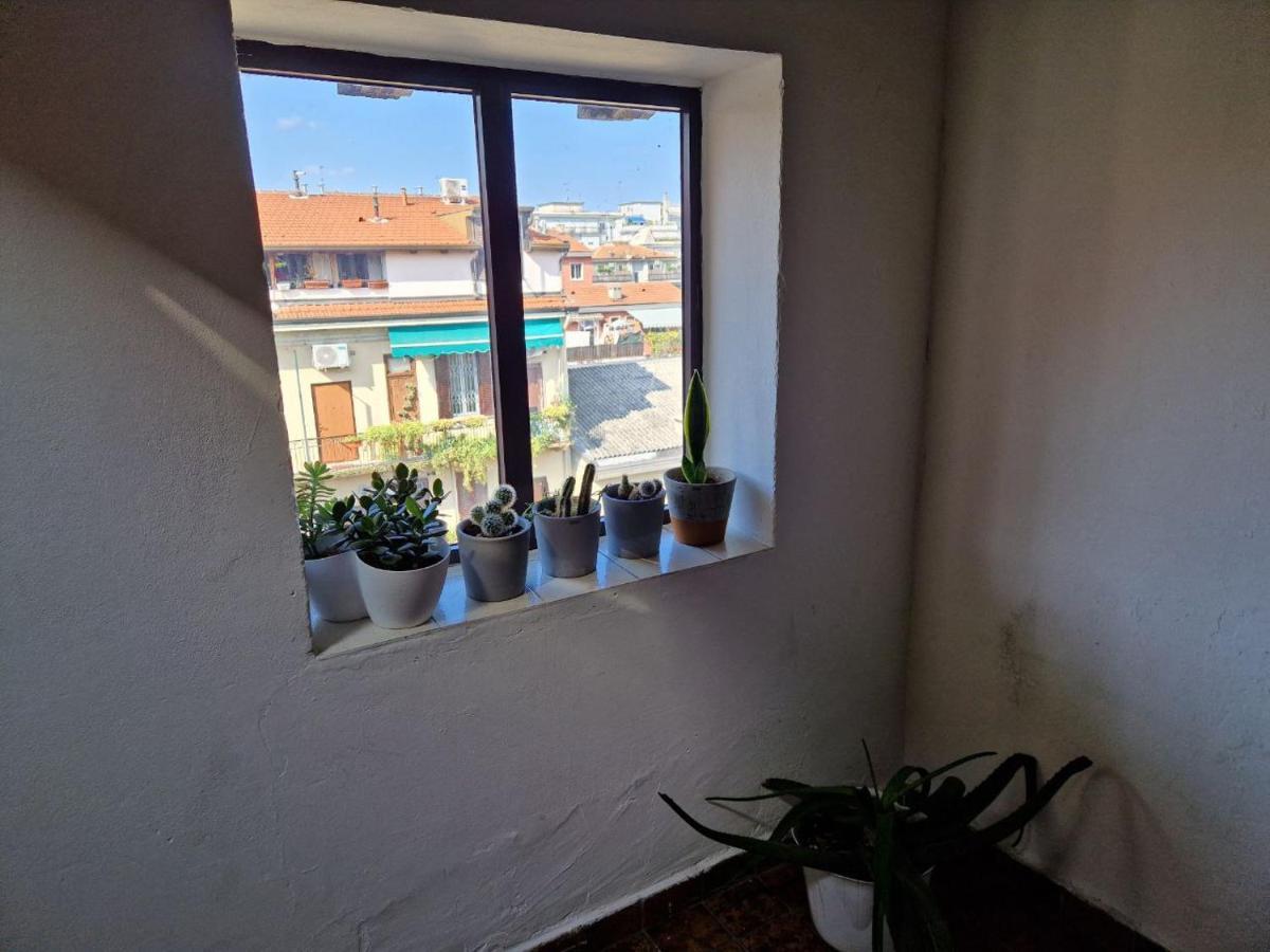 Into The World Apartment Milan Luaran gambar